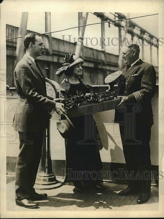 1923 Capt. AB Randall, Miss R Sawyer & M MacAlister  - Historic Images