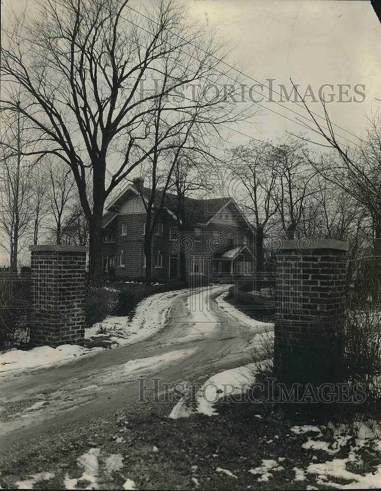 1924 Samuel Ralston home and driveway entrance  - Historic Images