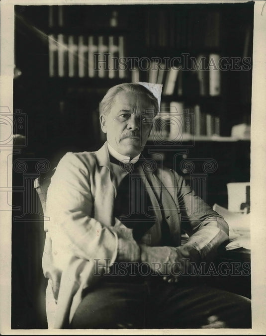 1941 Press Photo Alex Hadliebra posing for photo - nea72131 - Historic Images