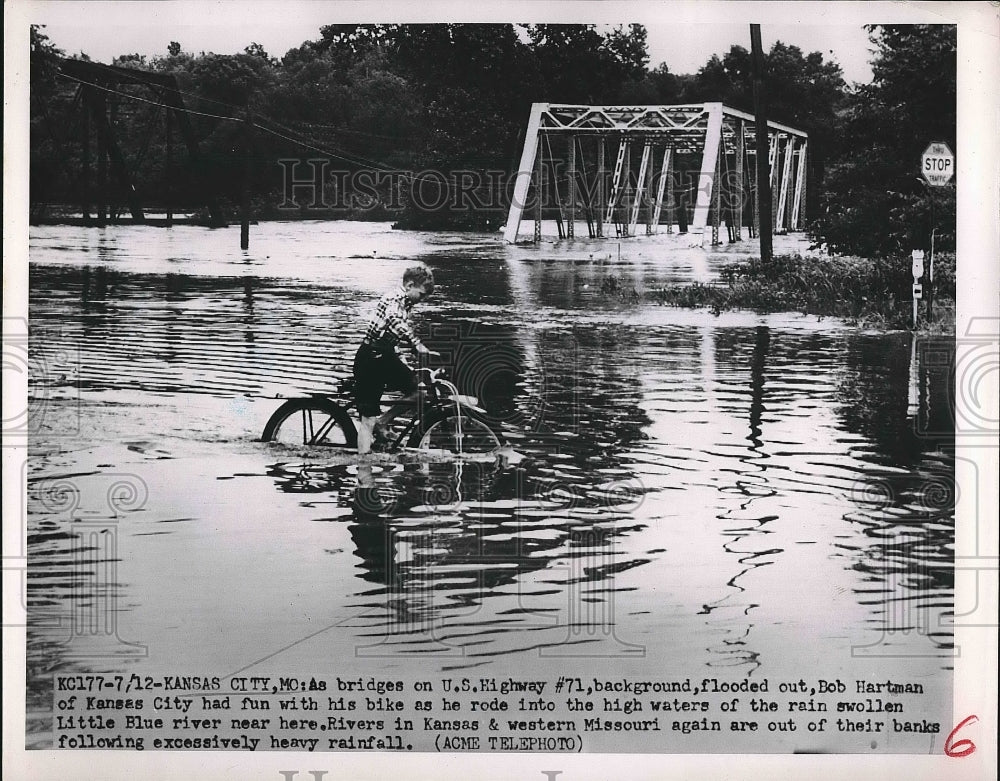 1951 Press Photo Kansas City Mo US Highway bridges flooded - Historic Images