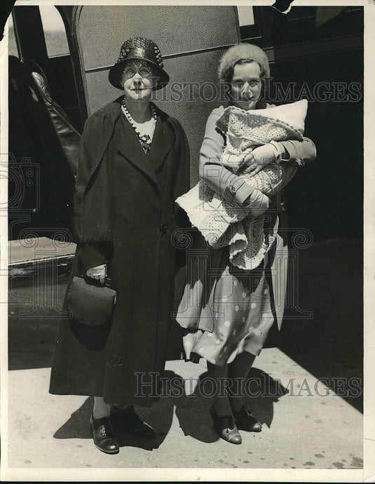1931 Press Photo Mrs. William Price, Mrs. Frank June & Son Frank, Century Air - Historic Images