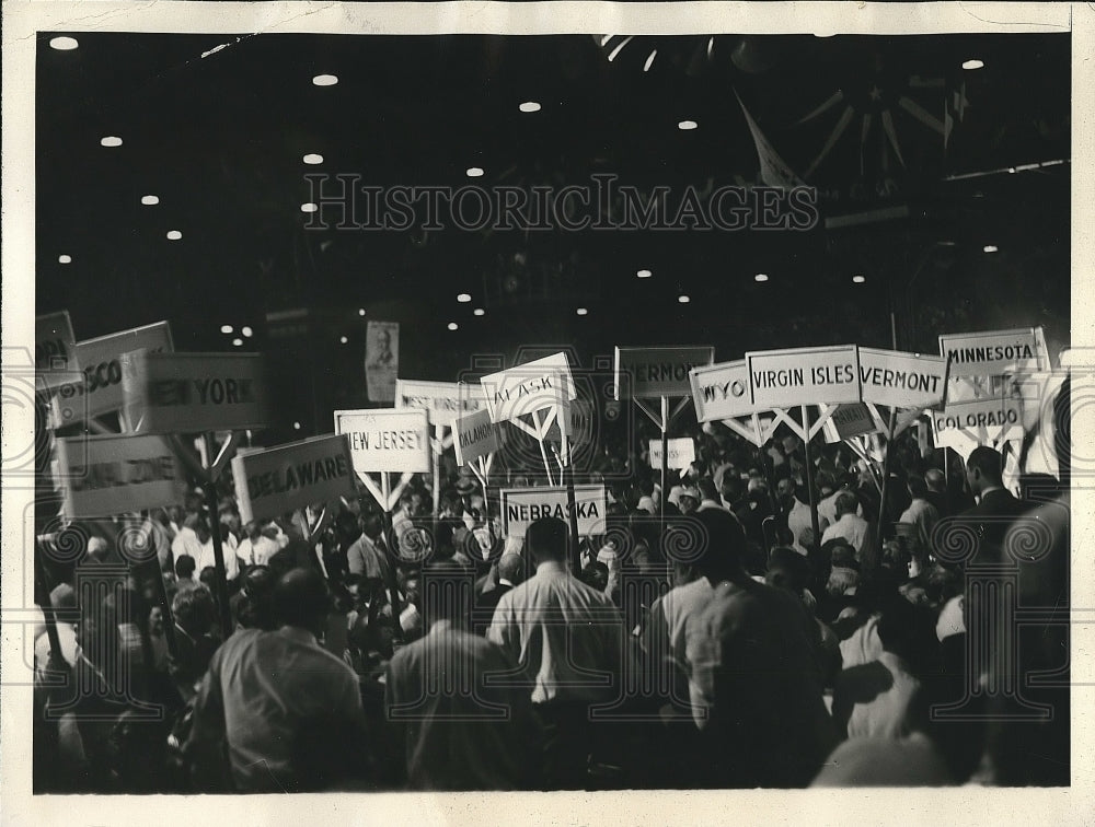 Press Photo A demonstration at the Democratic national convention - Historic Images