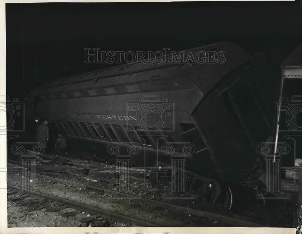 1938 Train that was derailed in McHenry Ill.  - Historic Images