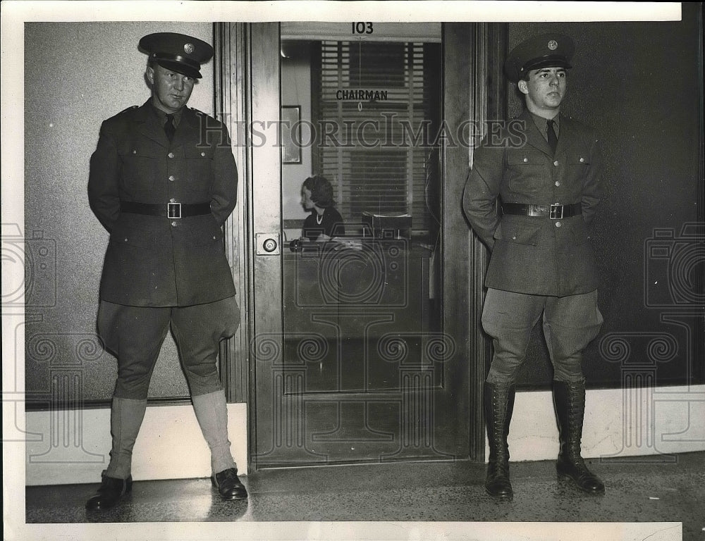 1939 National guardsman at Georgia Highway Board  - Historic Images