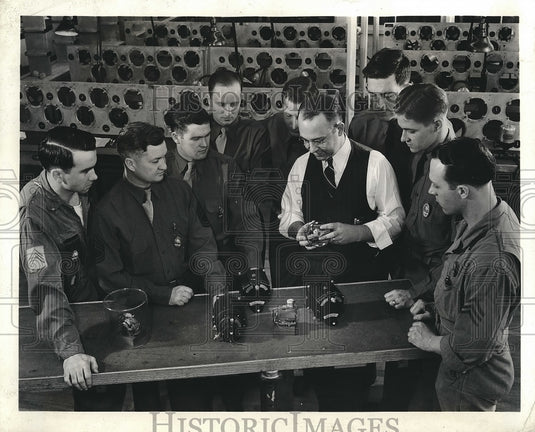 1943 Army, L. Thompson, I. Jonas, C. Youngblood, R. Worley, J. Hanes - Historic Images