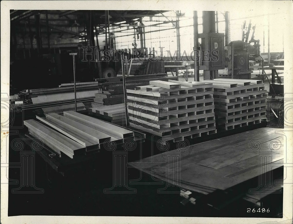 1932 Press Photo factory view of formed pieces used in assembling walls - Historic Images