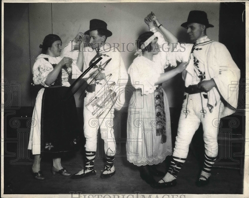 1927 Mr. &amp; Mrs. Dovala, Yolanda Halak &amp; John Grekco in costumes - Historic Images