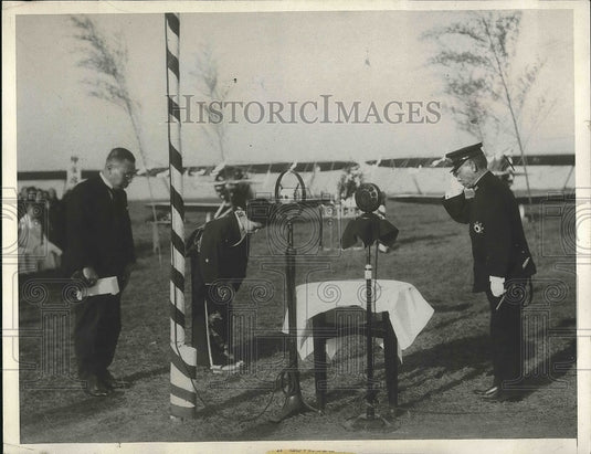 1933 Mrs. Teiko Mitani, Admiral Okada, dedicating fighting planes - Historic Images