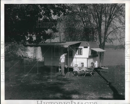 1968 Press Photo Snyder Trailer Company, Ready for Living - nea73376 - Historic Images