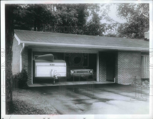 1968 Press Photo Snyder Trailer Company, Hi-Lo No Lawbreaker - Historic Images