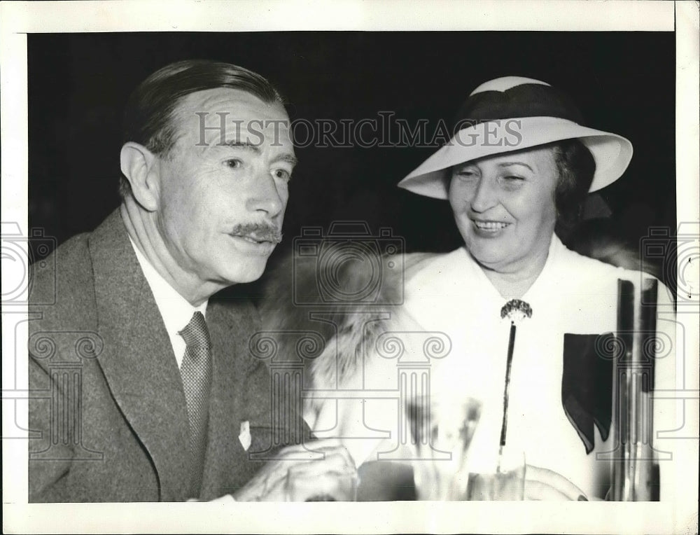 1938 Sir Harry Lyons of London and Mrs.Sailig Baruch in Florida. - Historic Images