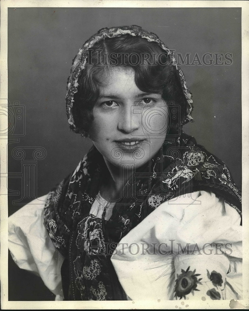 1929 Press Photo Miss Margaret Stacko in native Slovak costume - nea73517-Historic Images