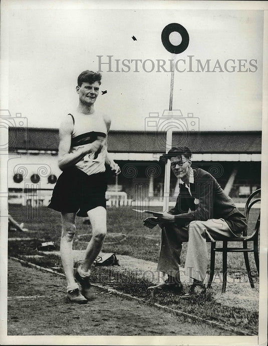 1934 F.J. Redman of Metropolitan Walking Club  - Historic Images