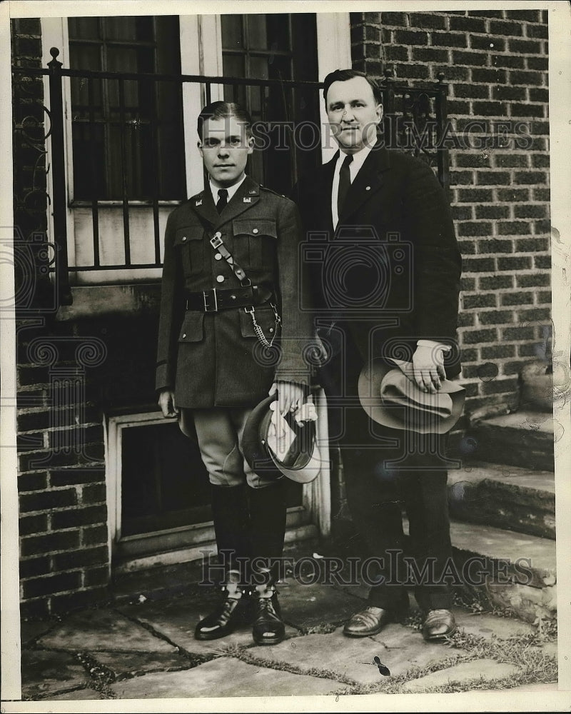 1930 Press Photo Paul F Yount And Jno McSweenet Of Wooster - nea73628 - Historic Images