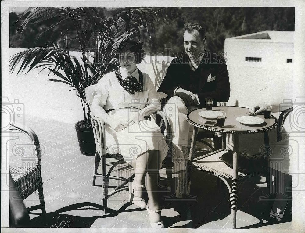 1935 Press Photo Mr &amp; Mrs Henry W. Islay in Bermuda on vacation - Historic Images