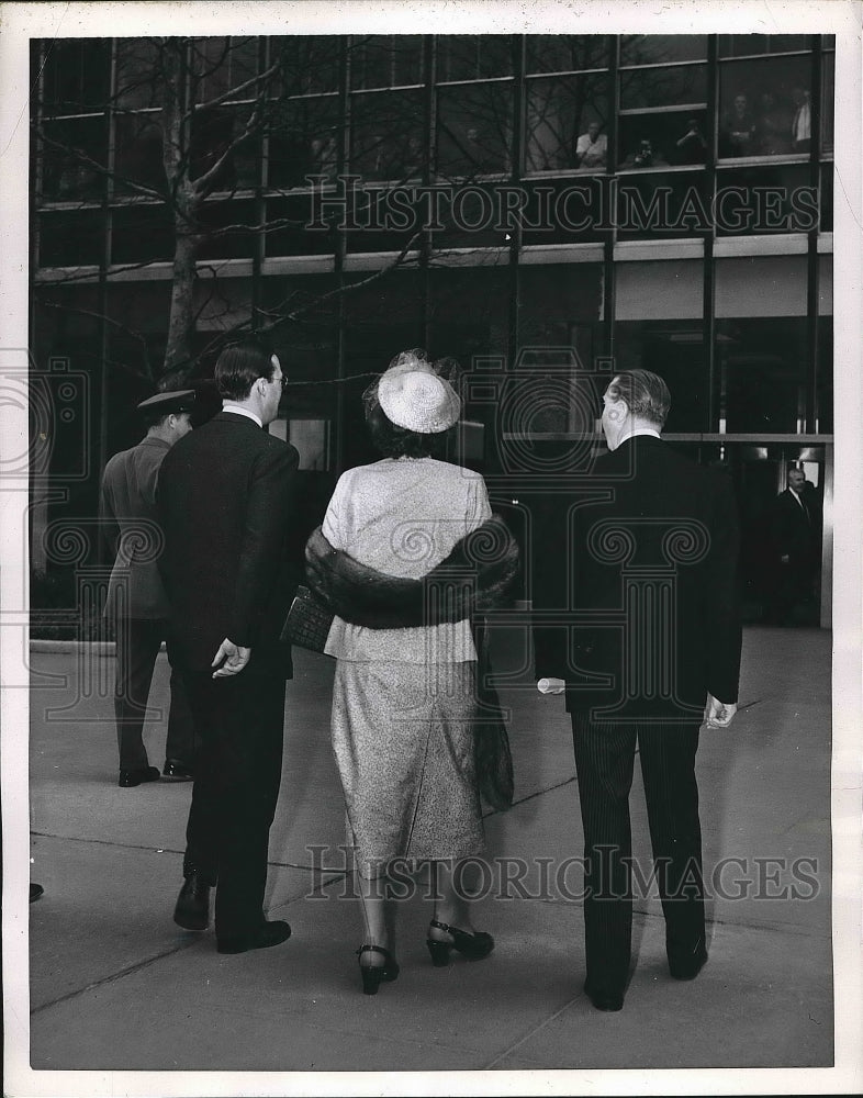 1952 Queen Juliana, Prince Bernhard, Jehan de Noue at the U.N. - Historic Images