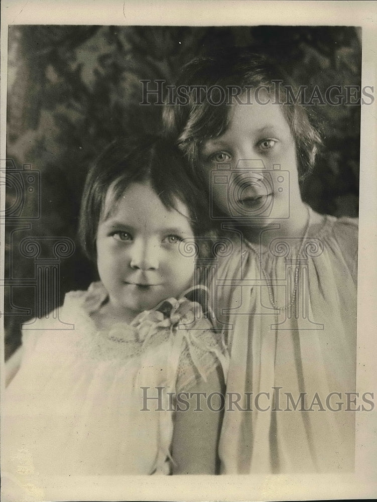 1928 Missing Children &amp; Mother of Dr. Thomas Lawton  - Historic Images