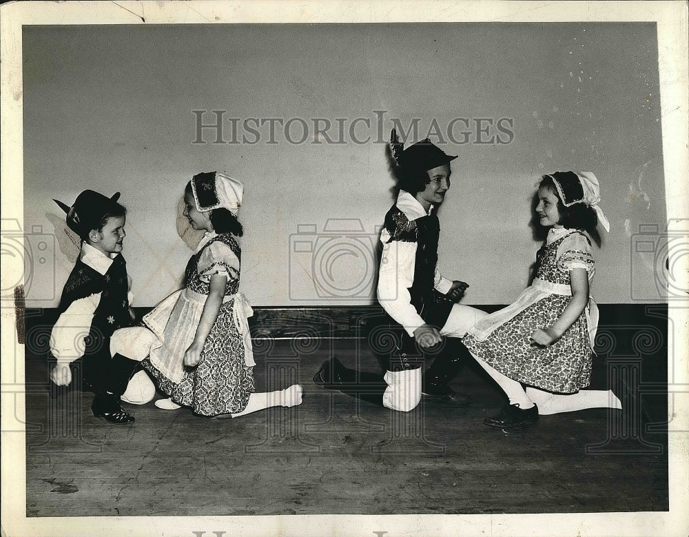 1941 Alice Marie Kausek, Fay Kaplan, Constance Starman, Marie Baitt - Historic Images