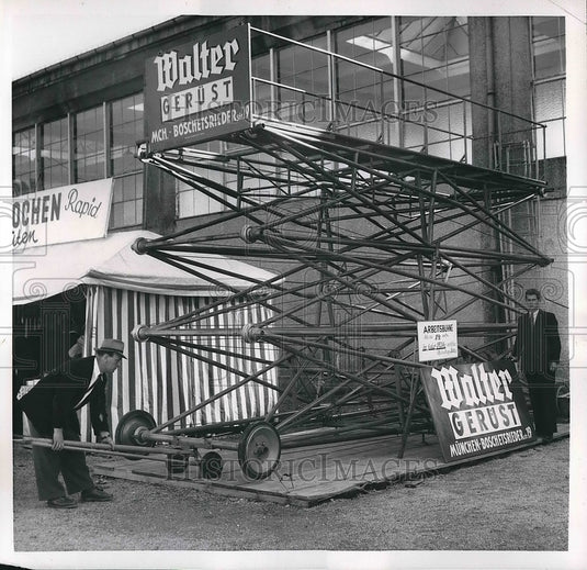 1950 Munich Tinsmith Ludwig Walter Adjusts Wheels Of Steel Scaffold - Historic Images