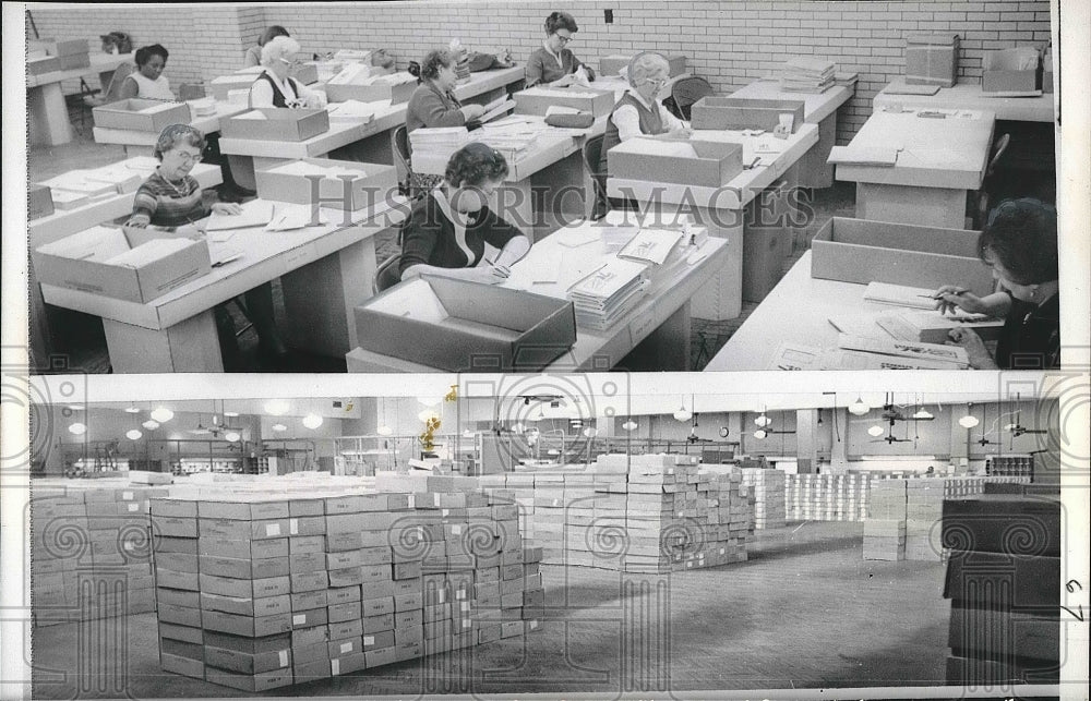 1970 Press Photo 2 Million Census Questionnaires at Columbus Post Office. - Historic Images