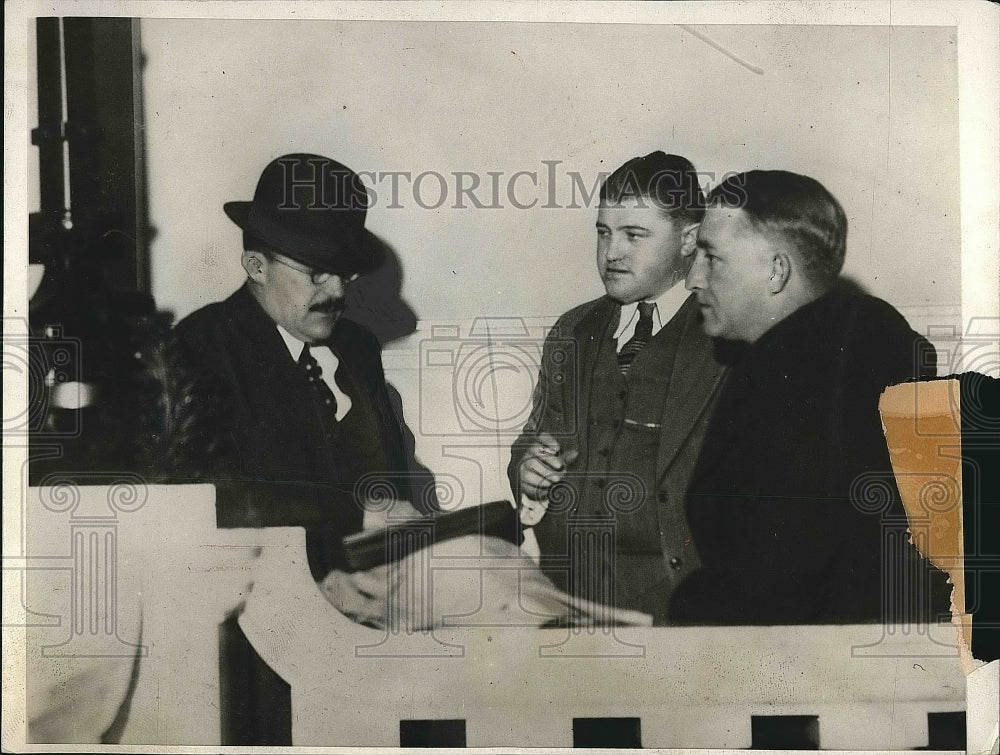 1931 Henry G Pearce Accused of Murdering Francis Donaldson - Historic Images