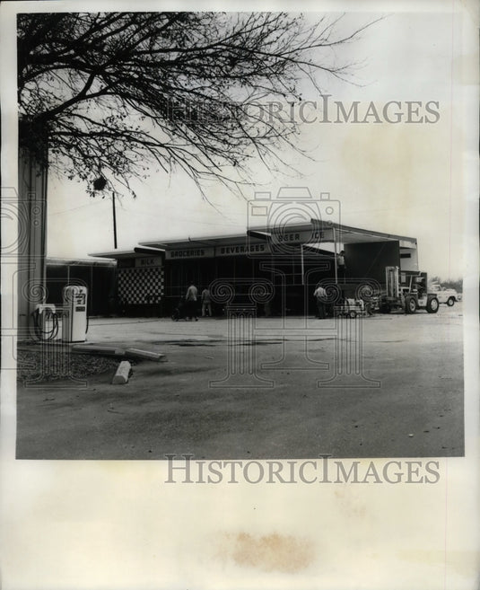 1969 Assembly place of mobile convenience stores  - Historic Images
