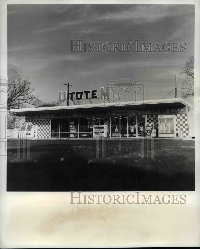 1969 Press Photo Relocatable convenience store - nea74178-Historic Images