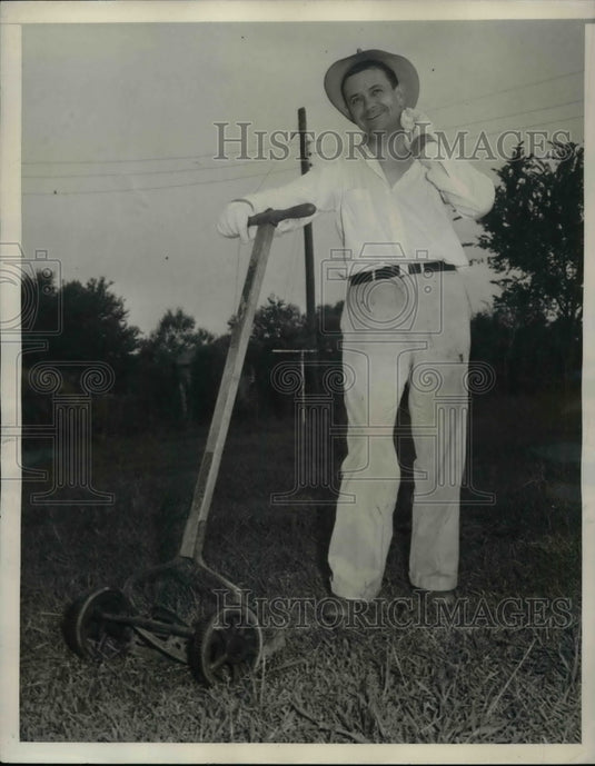 1942 James V. Allred gave up as federal judge to run for Senate - Historic Images
