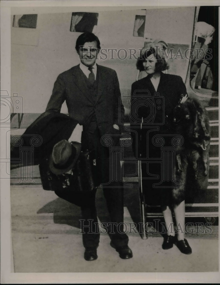 1941 Press Photo Governor &amp; Mrs John Winant of New Hampshire - nea74401 - Historic Images