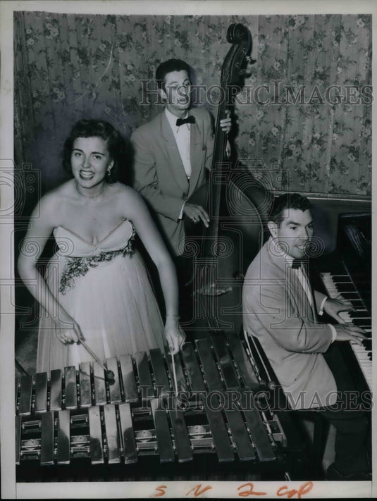 1952 Bebe Shopp Hopkins Minnesota America's Queen of Beauty - Historic Images