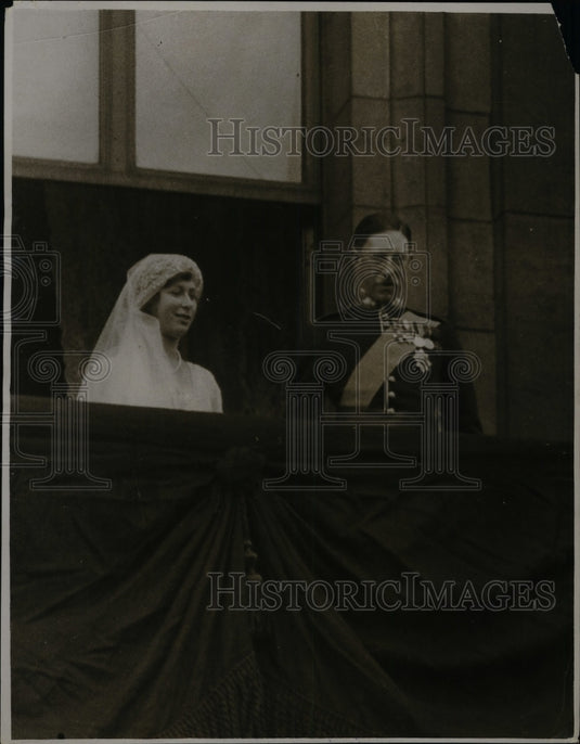 1922 Princess Mary Weds Lord Lascelles Buckingham Palace Reception - Historic Images