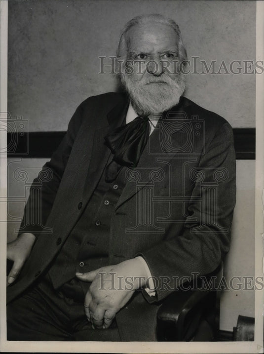1933 Press Photo Edwin Markham, 81-year-old poet, wrote "The Man with the Hoe" - Historic Images