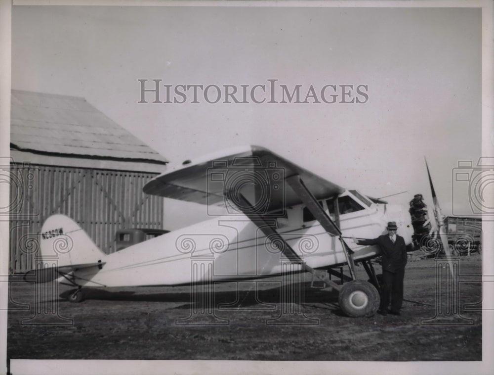 1938 White &amp; Gold Monoplane Carrying Four to Death California Pea - Historic Images