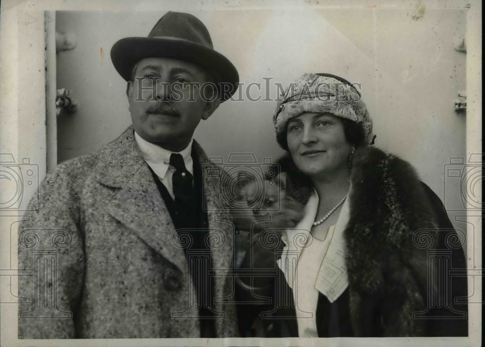 1931 Mr &amp; Mrs Giorgia Polacco Singer  - Historic Images