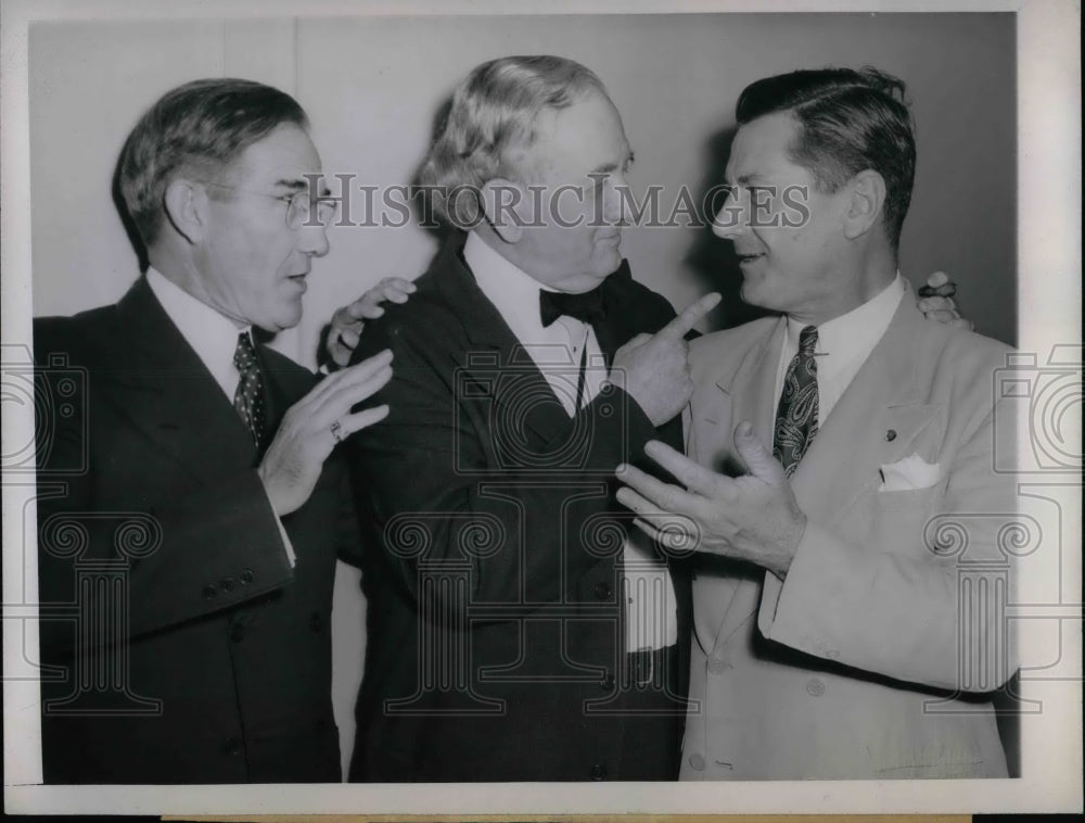 1944 Sen.Burnett Maybank with Myron Blalock and Sen.Tom Connally. - Historic Images
