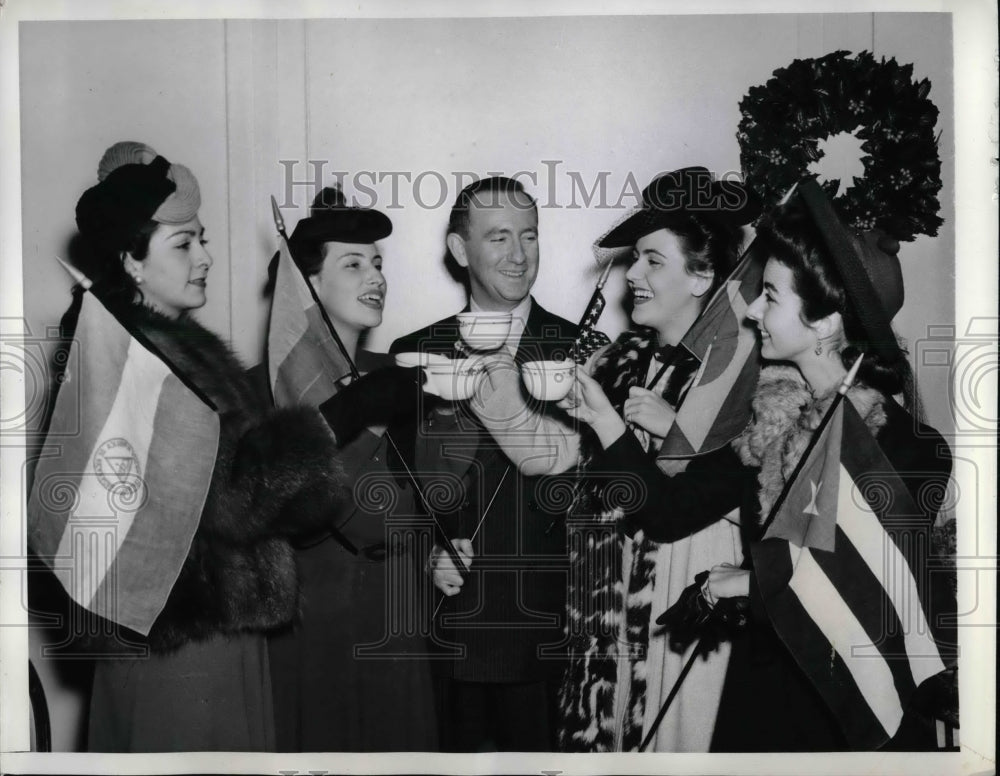 1941 Elena Quinonez, Mercedes Lucy Sanez Davilla, Edward Dougherty - Historic Images