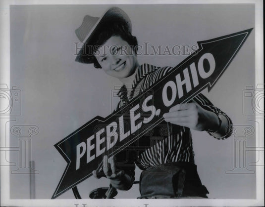 1957 Press Photo Ann Lane chosen as Queen of the Furrow - nea74986 - Historic Images