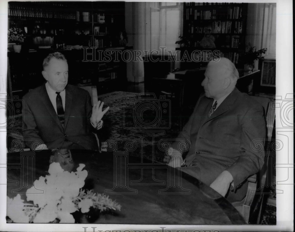 1968 Soviet Premier Alexei Kosygin talks with Czechoslovakian Pres. - Historic Images
