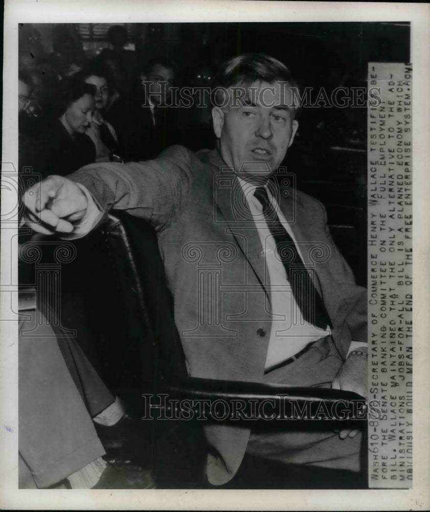 1945 Press Photo Sec of Commerce Henry Wallace in D.C. - Historic Images