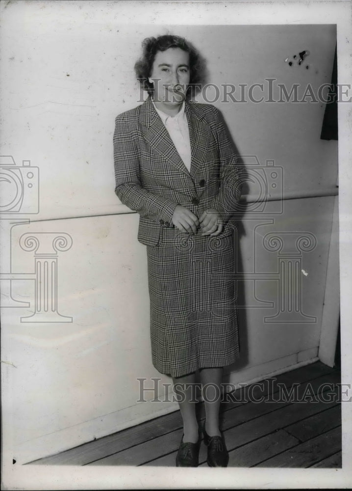 1939 Press Photo Mme Mathieu French woman Tennis - Historic Images