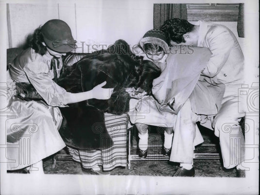 1956 John Castillo, wife Olivia, daughter Rachel  - Historic Images