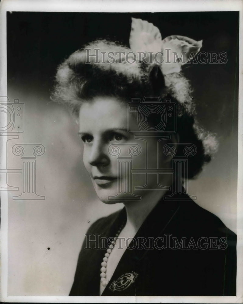 1943 Press Photo Rosamond Marshall Writer Author Kitty A Romantic Novel - Historic Images