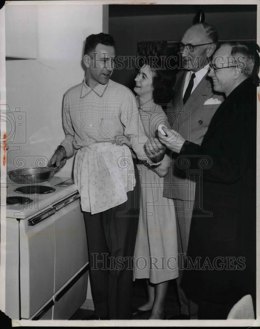 1965 Illuminating Company Vice President Besse with Customer Graham - Historic Images