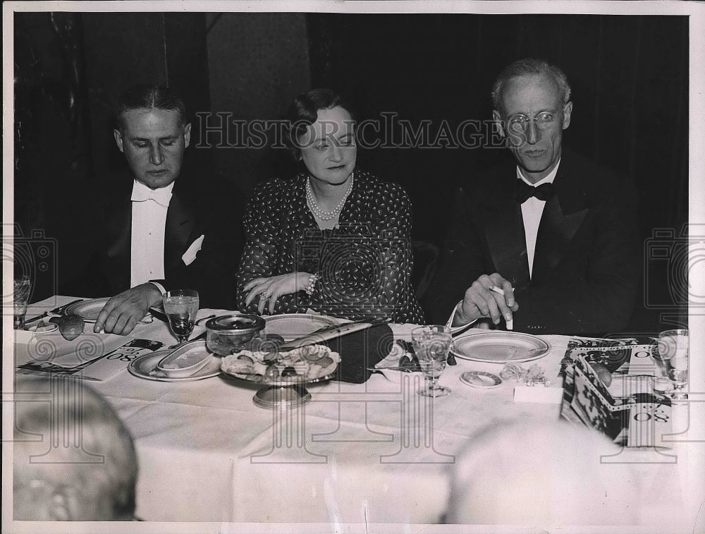 1936 Arthur Sulzberger, George Baker and Clarence Francis at Dinner - Historic Images