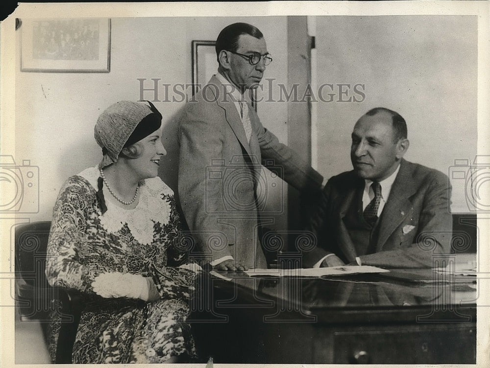 1930 Mrs George Herrick Bernard Sandler Gambling Arrest  - Historic Images