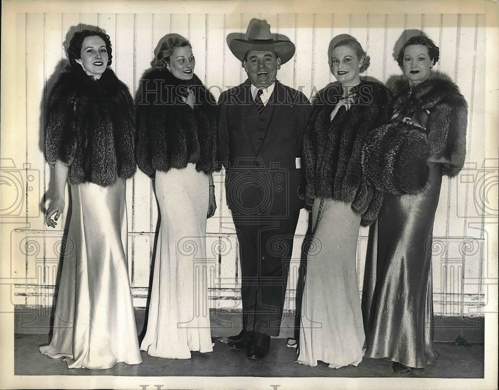 1937 Dr Mrs Howard Milligan Morrison New York City Fashion Show - Historic Images