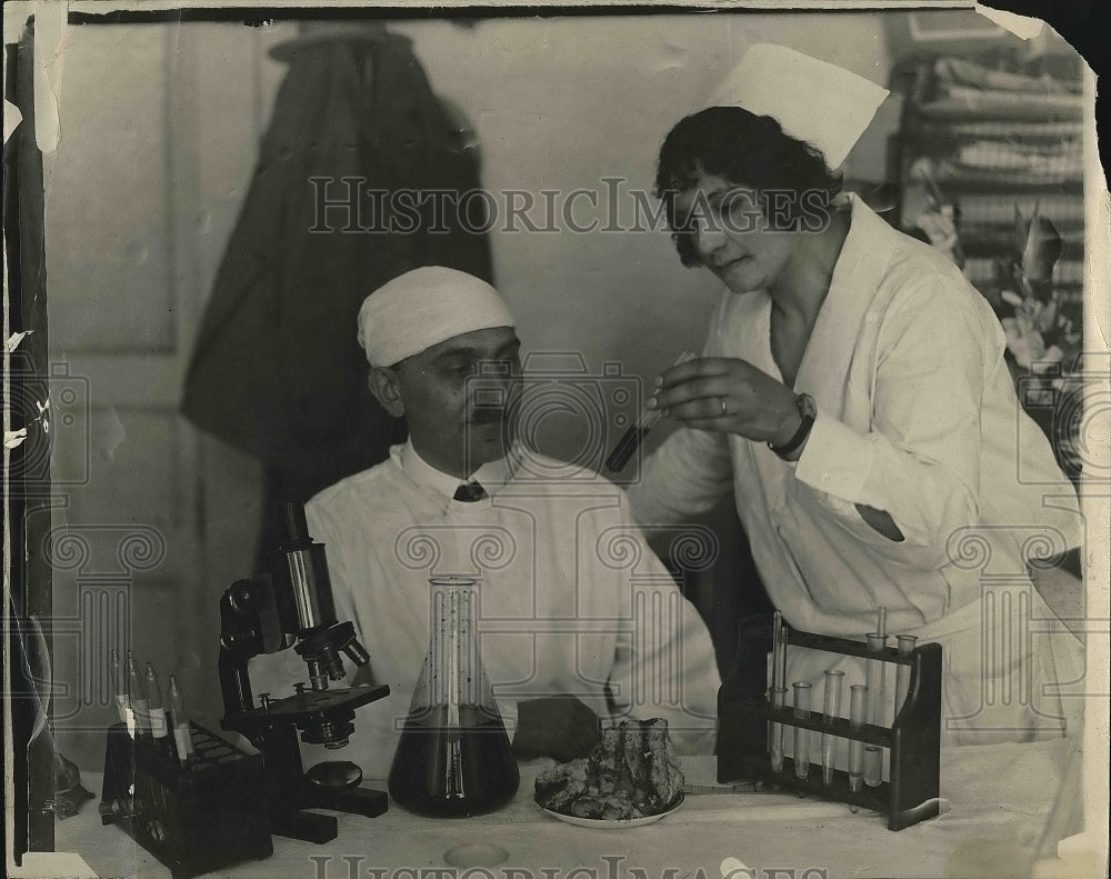 Doctor Amante Rongetti Nurse Lucille Altier Ashland Hospital - Historic Images