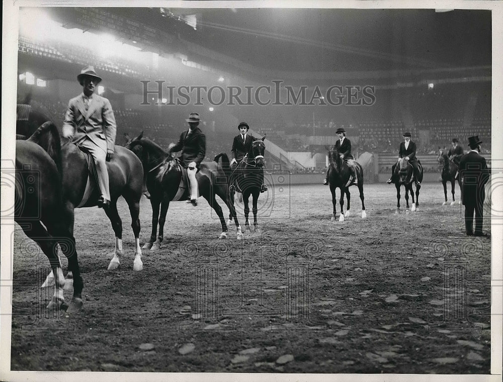 1935 Press Photo Horse Class Winner Mary Fisher With Royal Irish - Historic Images