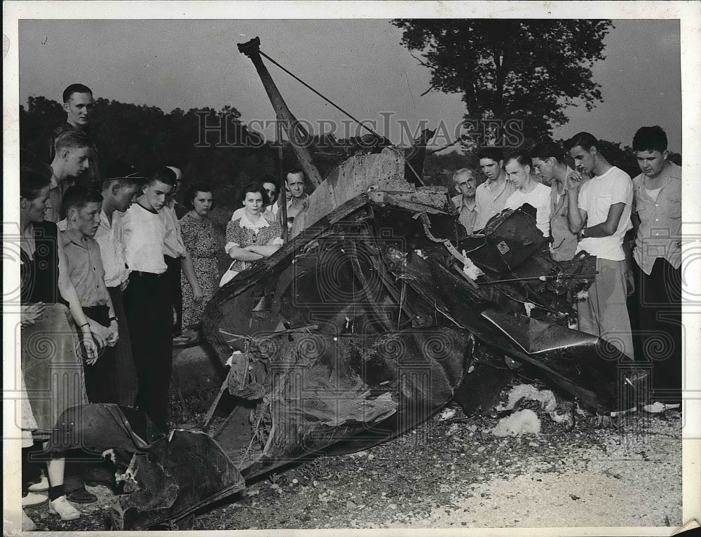 1941 Wreckage of the Dayton Train crashed.  - Historic Images