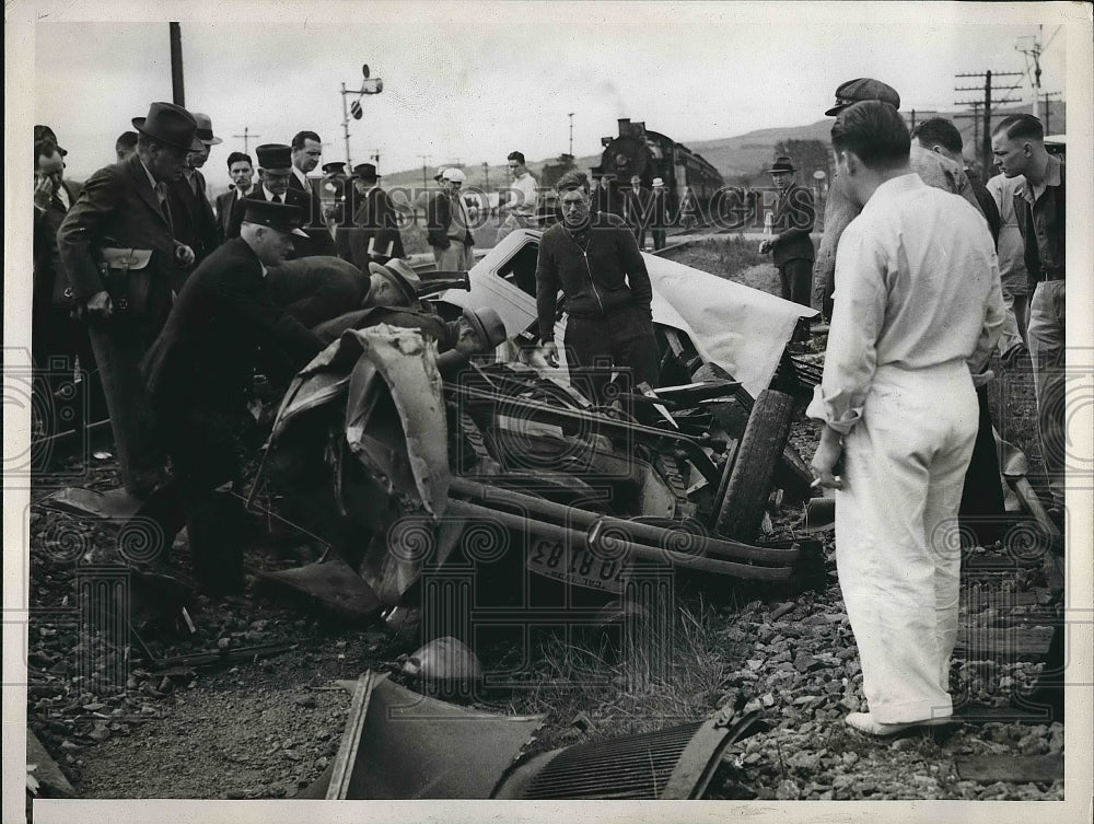 1938 View Of Train - Historic Images